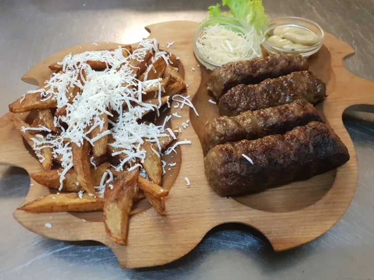 Mici with chips